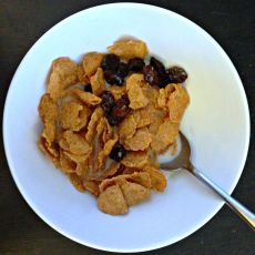 cinnamon raisins in cereal